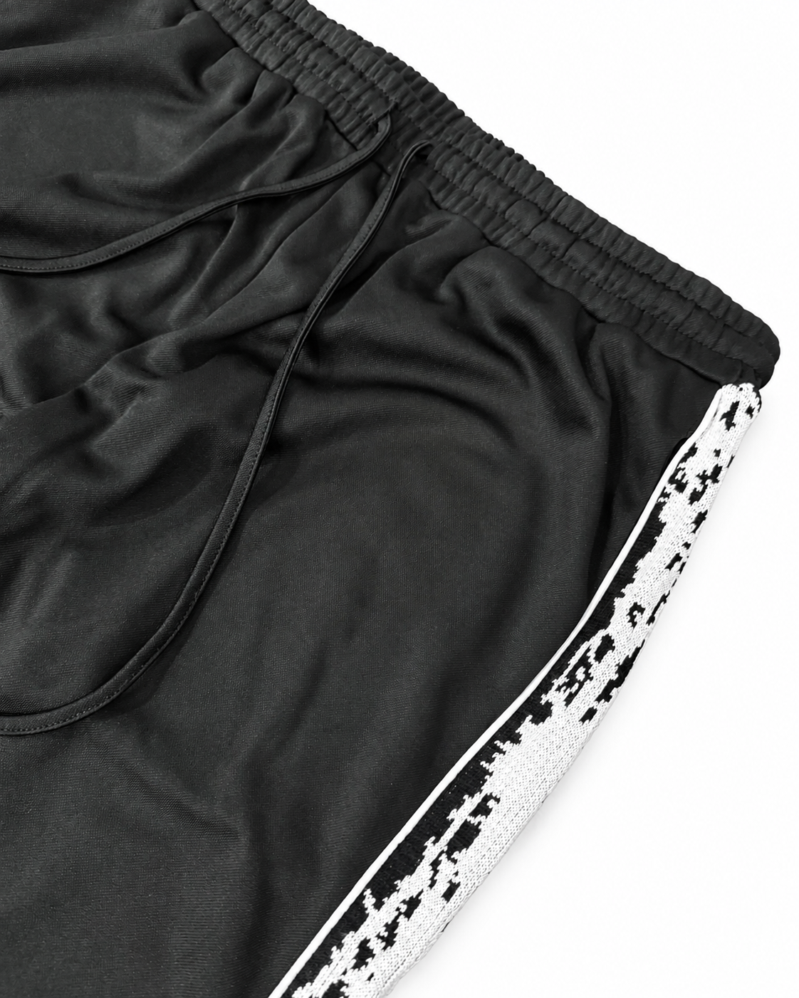 Relations Track Pant [Black]