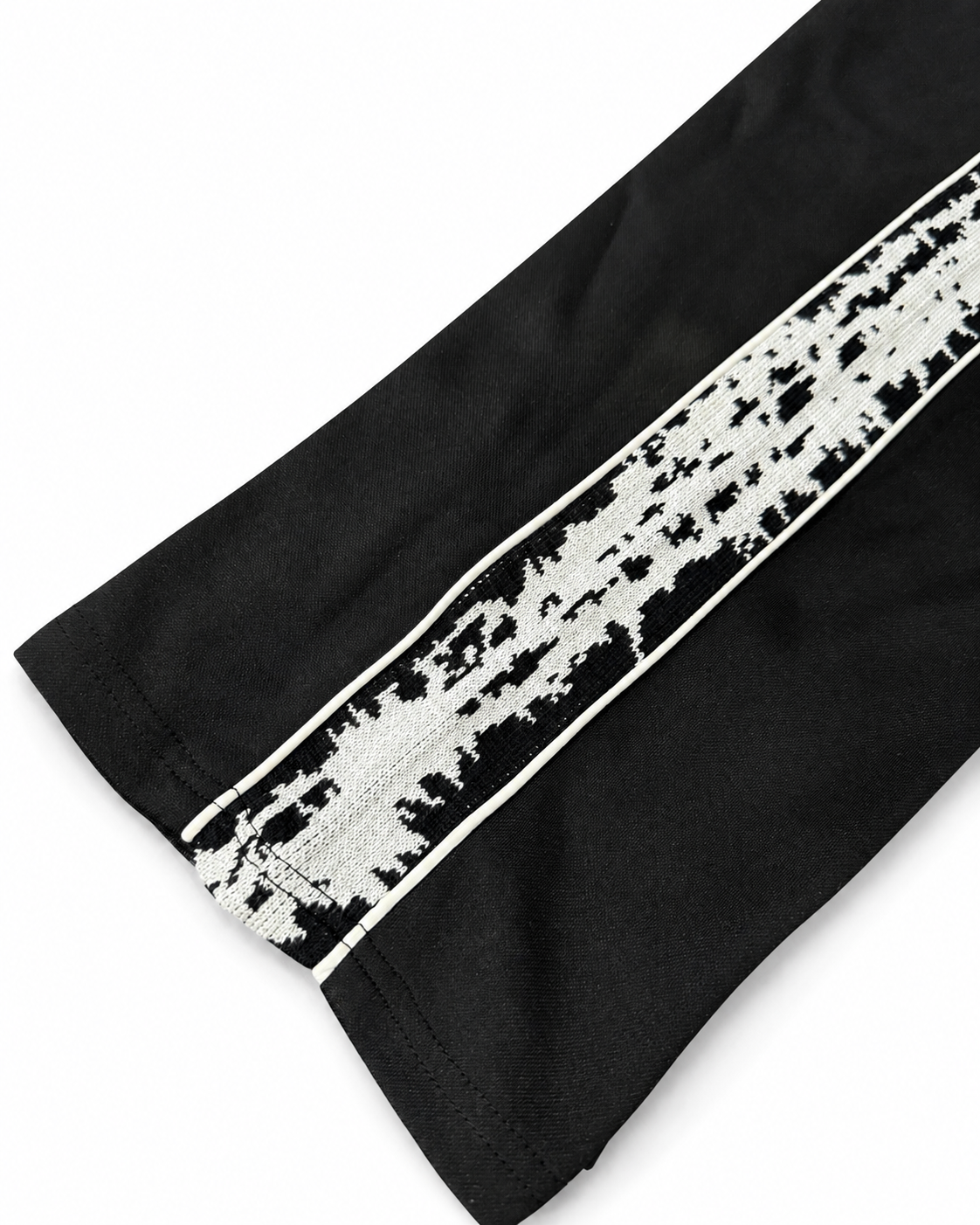Relations Track Pant [Black]